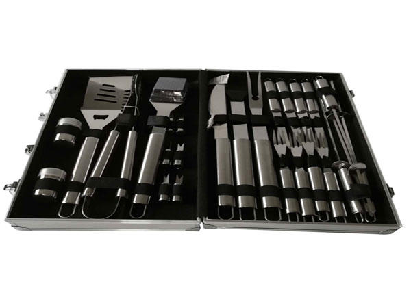 Easily cleaned Stainless Steel 26pcs BBQ Tools Set with Aluminum Case-3